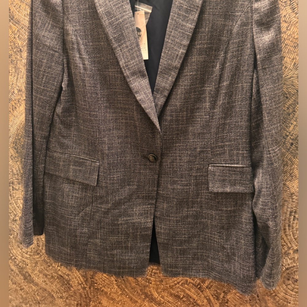 White House Black Market Suiting Blazer